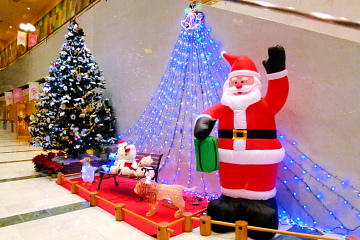 ロゼシアターのクリスマス飾り・イルミネーション