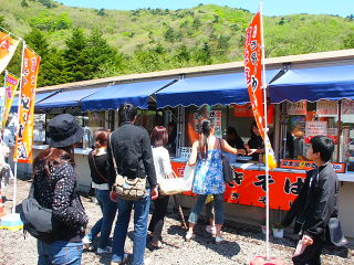 飲食コーナー「富士山うまいものフェスタ」