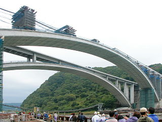 第二東名富士川橋の上り線が完成