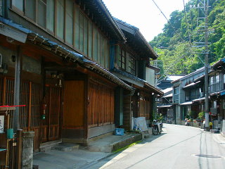 倉沢の古い町並み(東側から西方面)